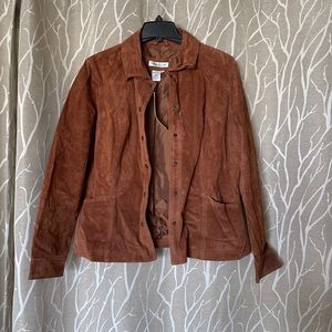 💥💥💥💥💥STUNNING GENUINE LEATHER JACKET NWT!!!💥💥💥💥💥 Offers accepted